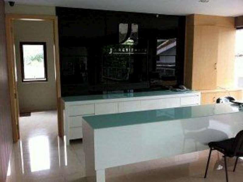 J Ciumbuleuit Asrama *